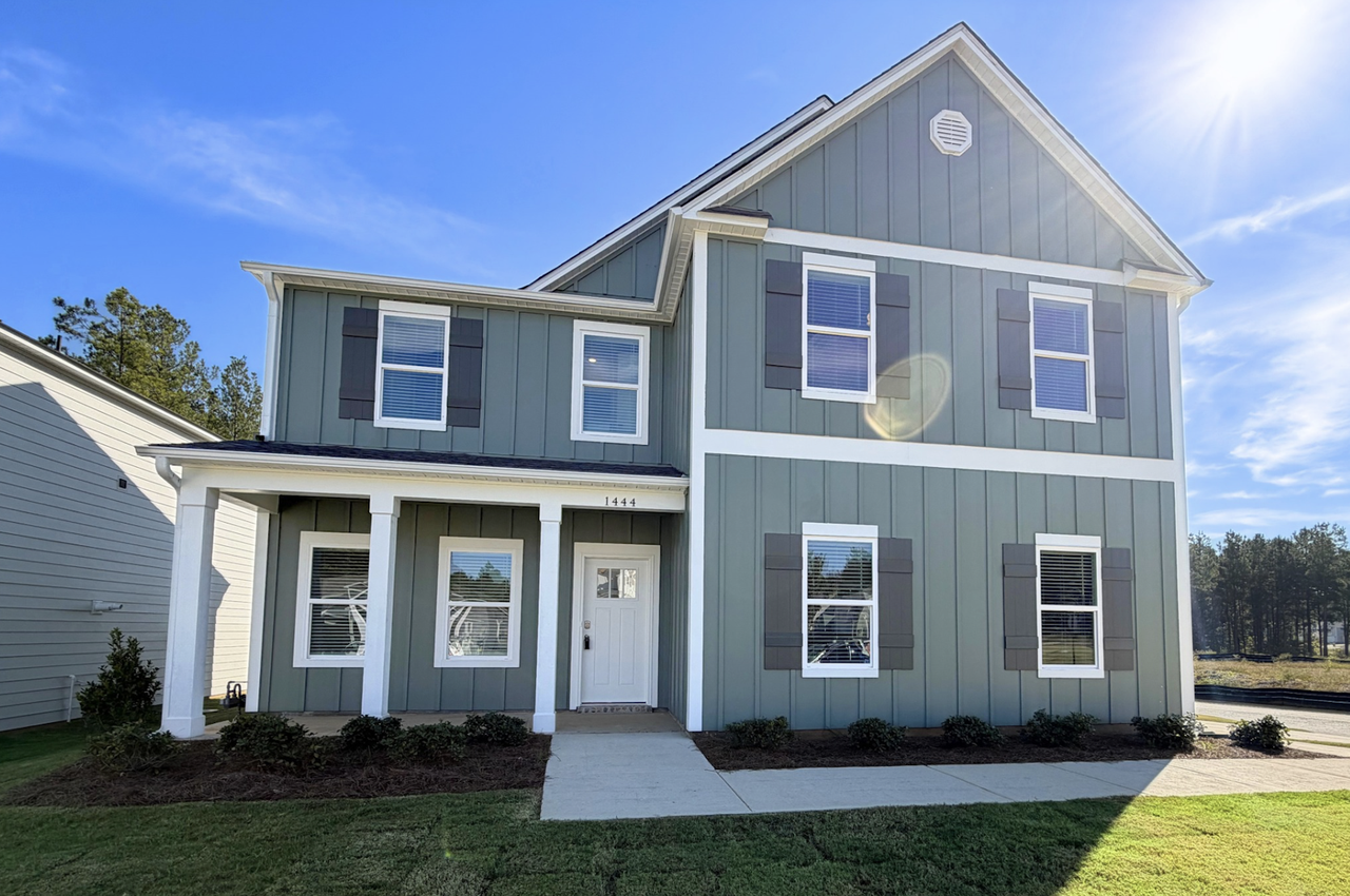1444 Chelsea Park Drive - Photo 2 of 43