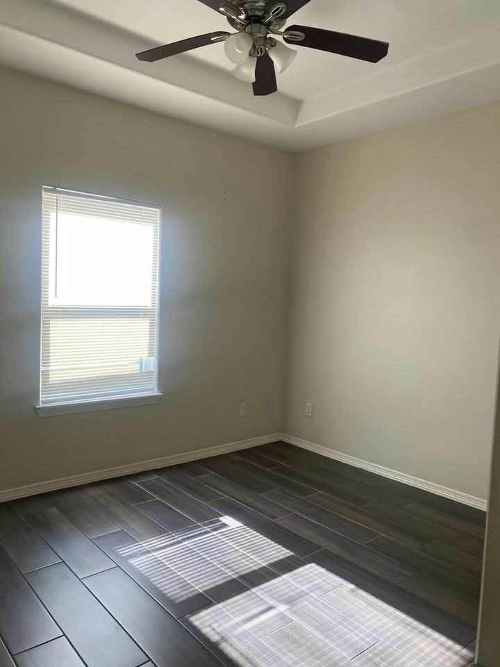4009 Whitewing Avenue, Unit 2 - Photo 5 of 8