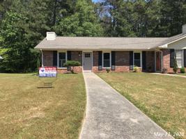 featured image of 425 Chase Dr