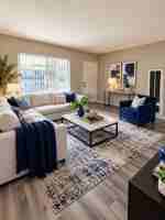 featured image of 2912 E 65th St