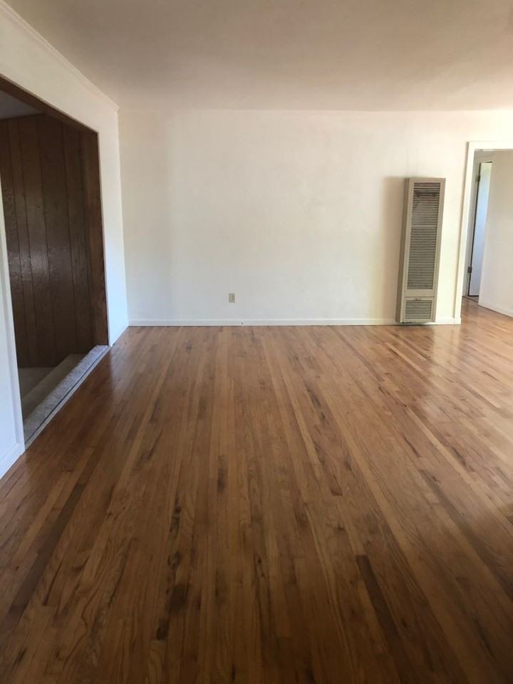745 Louisa Dr - Photo 5 of 14