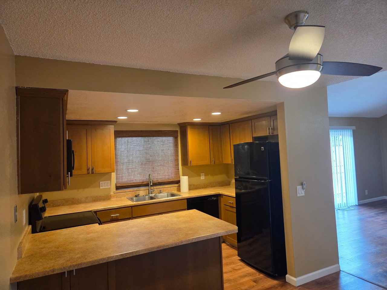 1152 Frost Pl - Photo 5 of 22