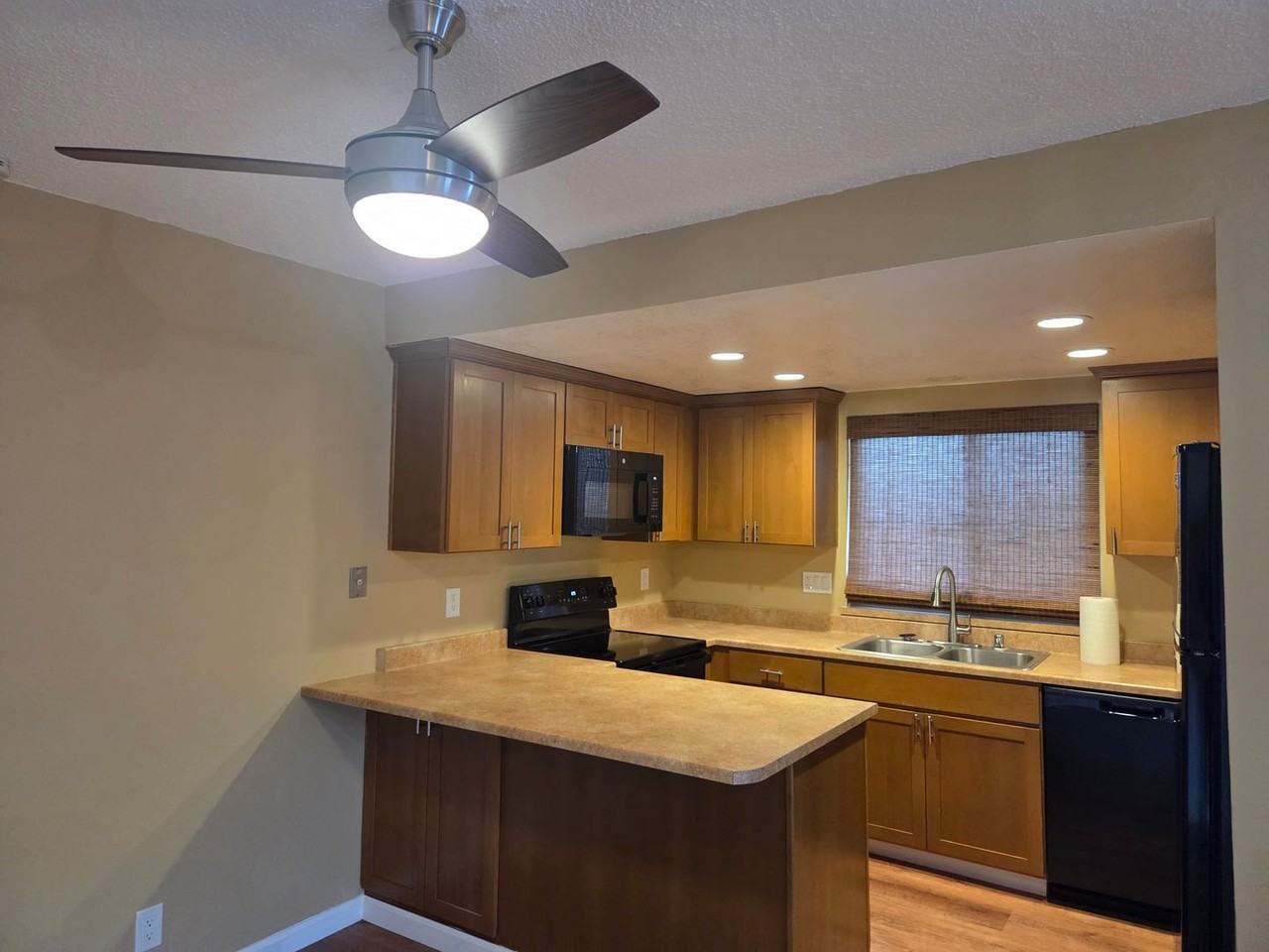 1152 Frost Pl - Photo 7 of 22