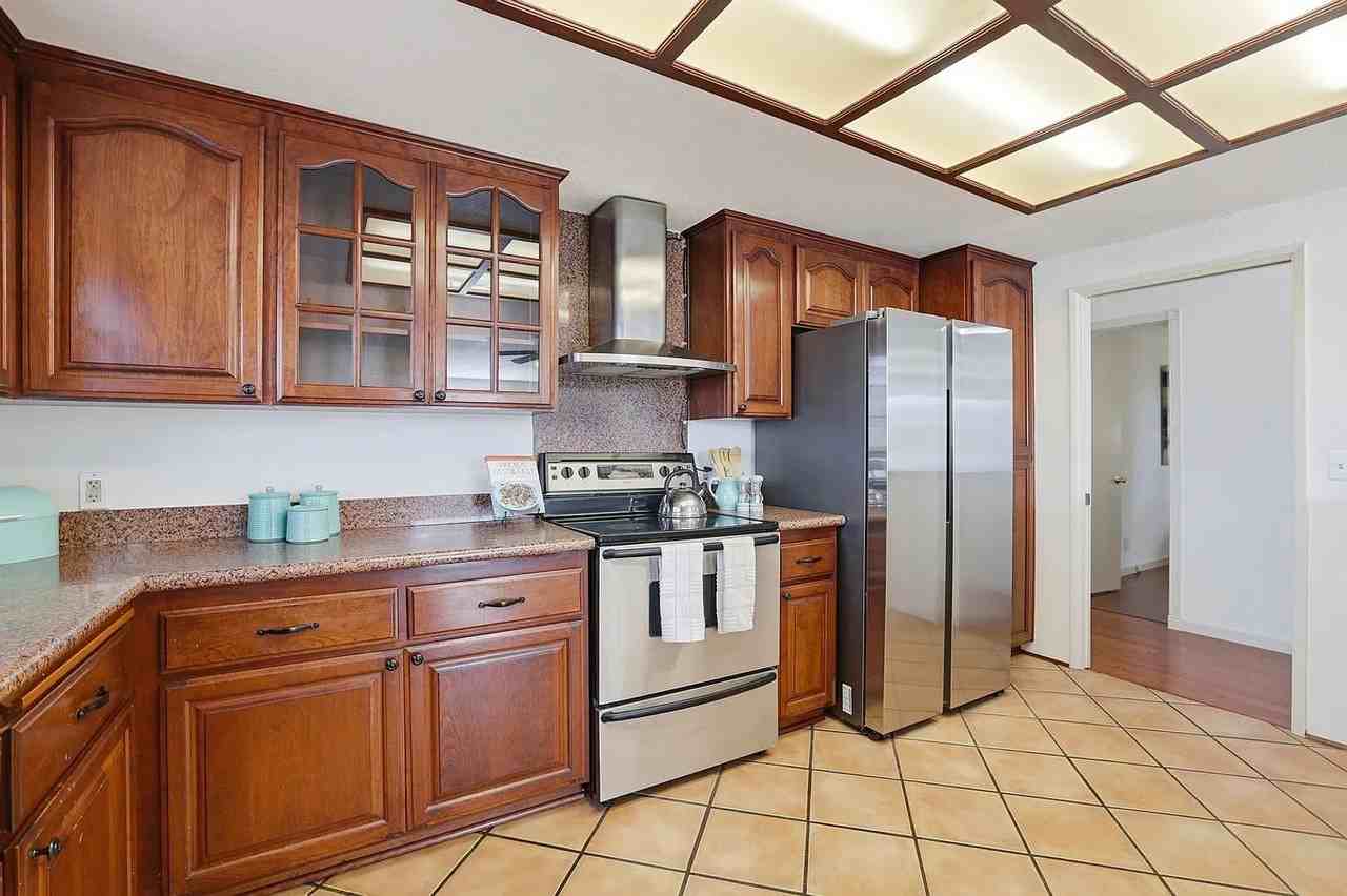 3241 Heather Ridge Ct - Photo 7 of 17