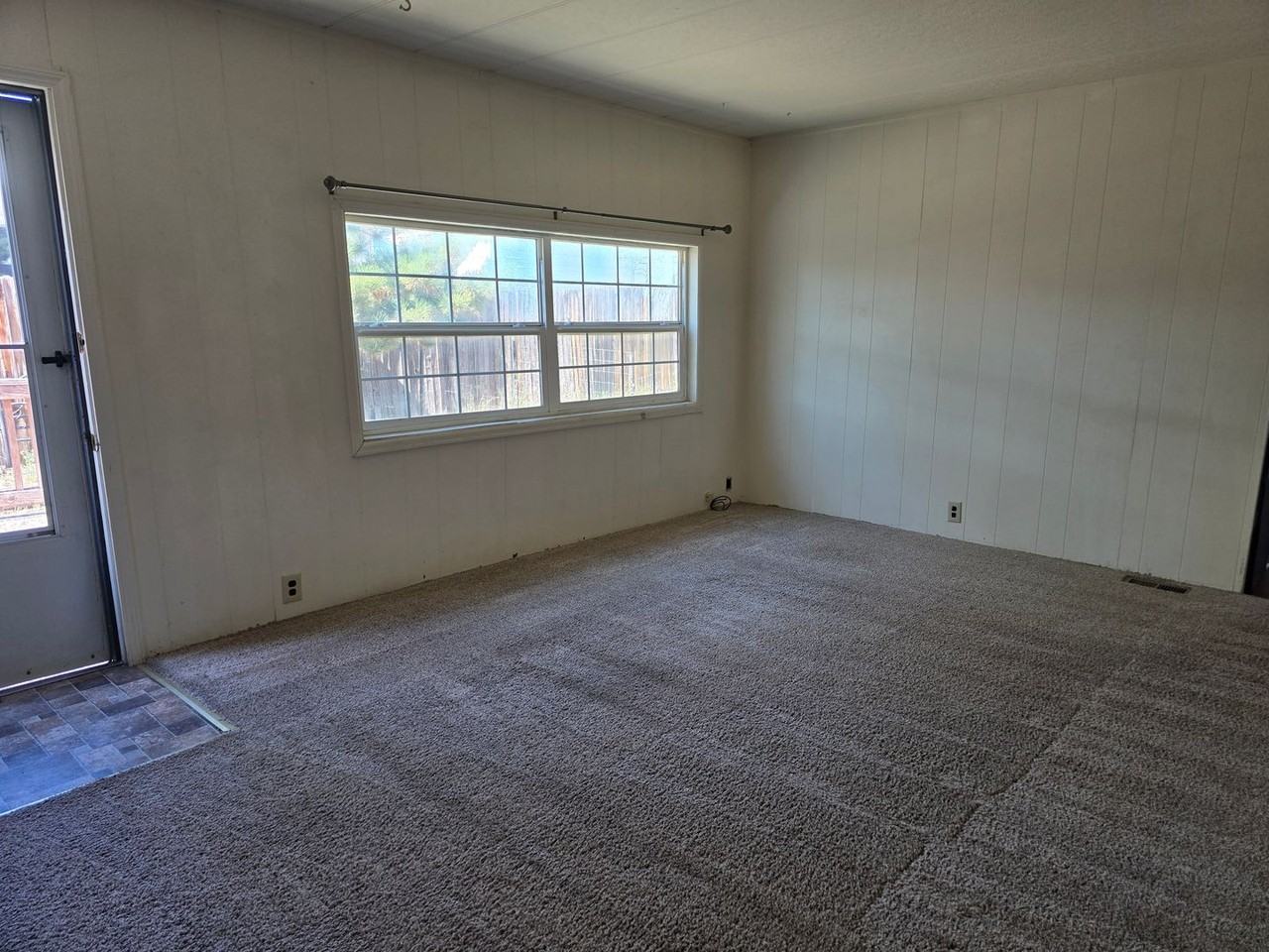 1139 Freden Blvd - Photo 7 of 19