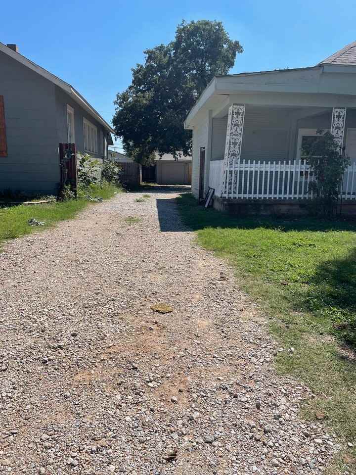 2518 Carter Ave - Photo 2 of 20