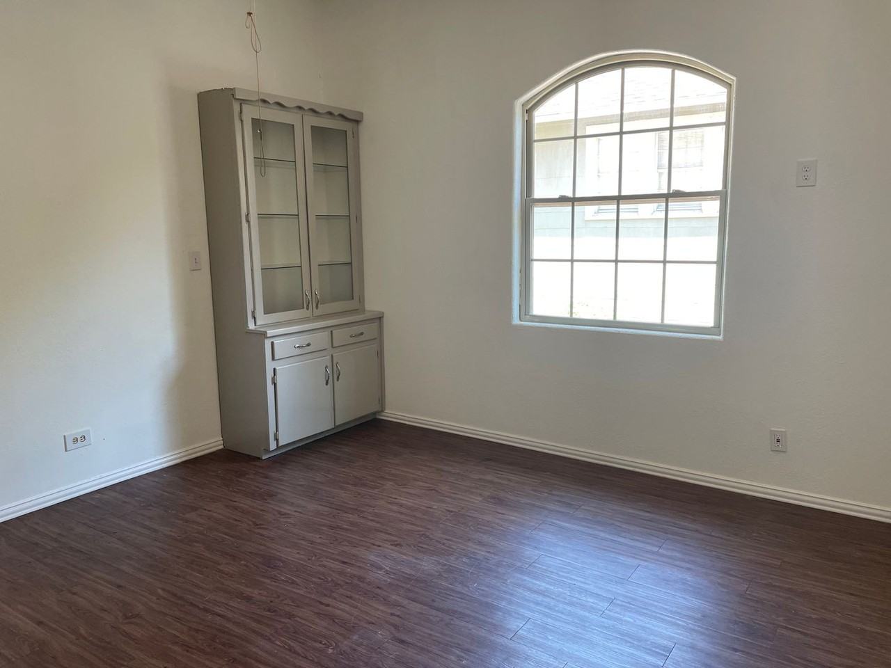 2518 Carter Ave - Photo 5 of 20