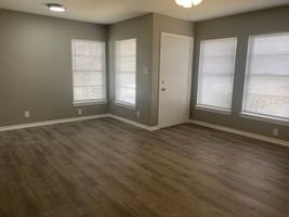 featured image of 1222 S Lamar St