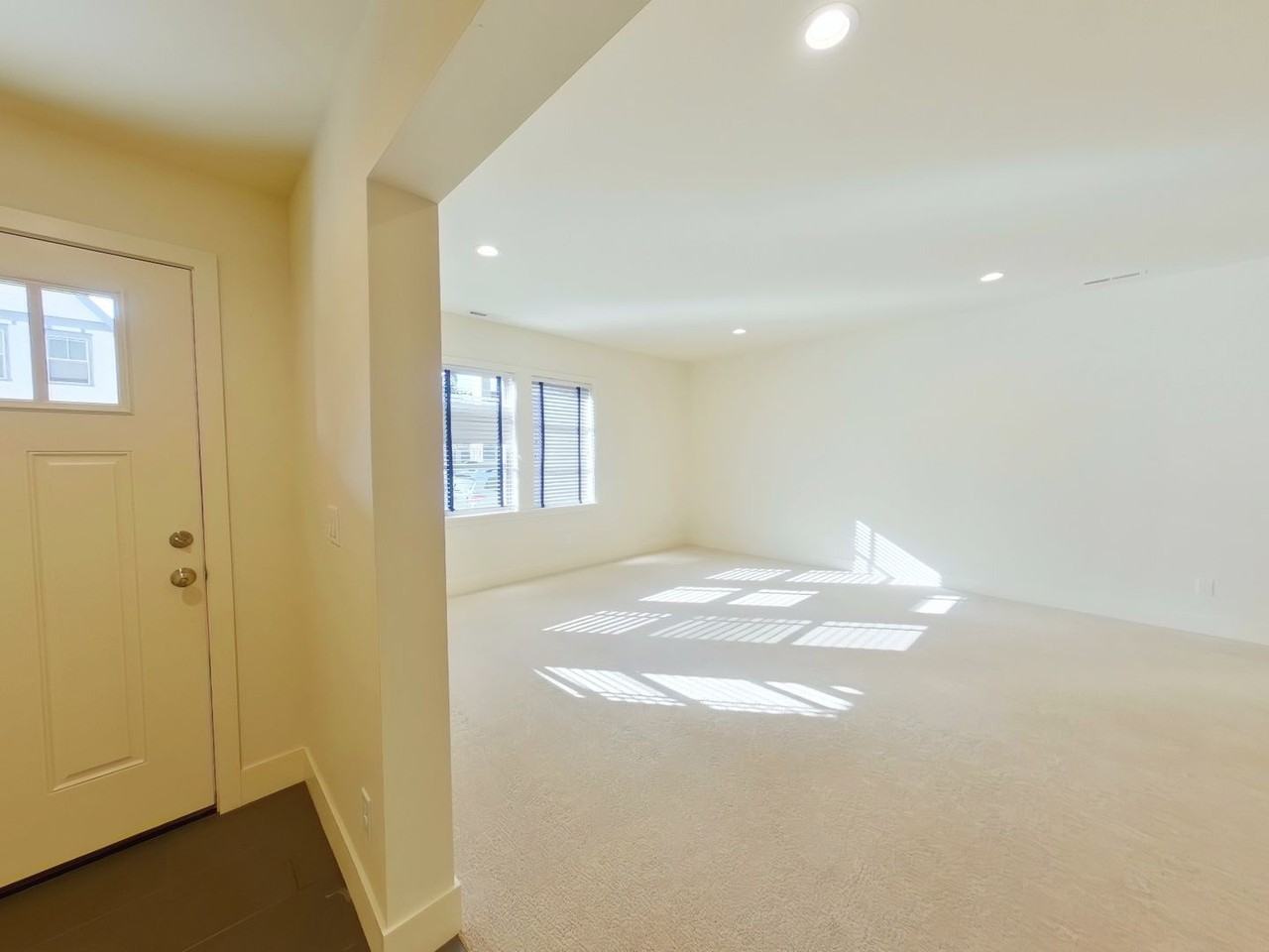 345 Ellie Ln - Photo 5 of 14