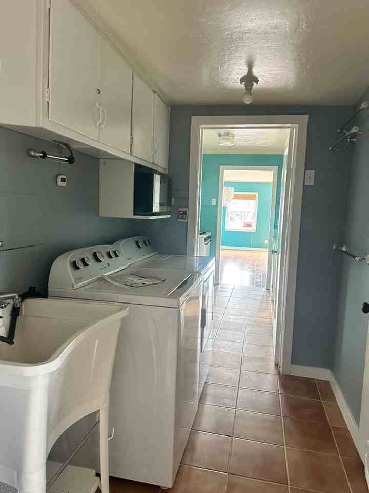 721 37th Ave - Photo 4 of 9
