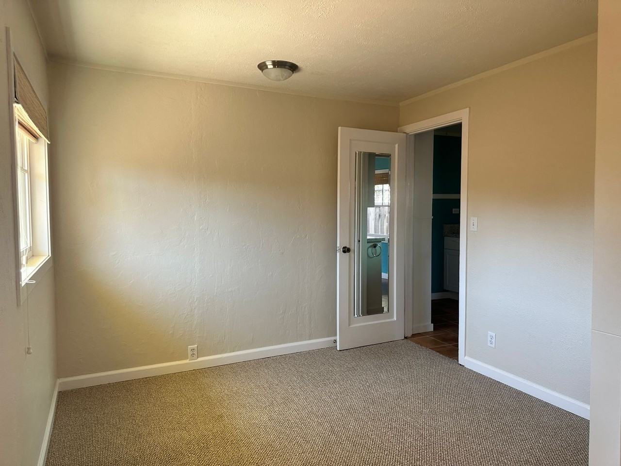 721 37th Ave - Photo 6 of 9