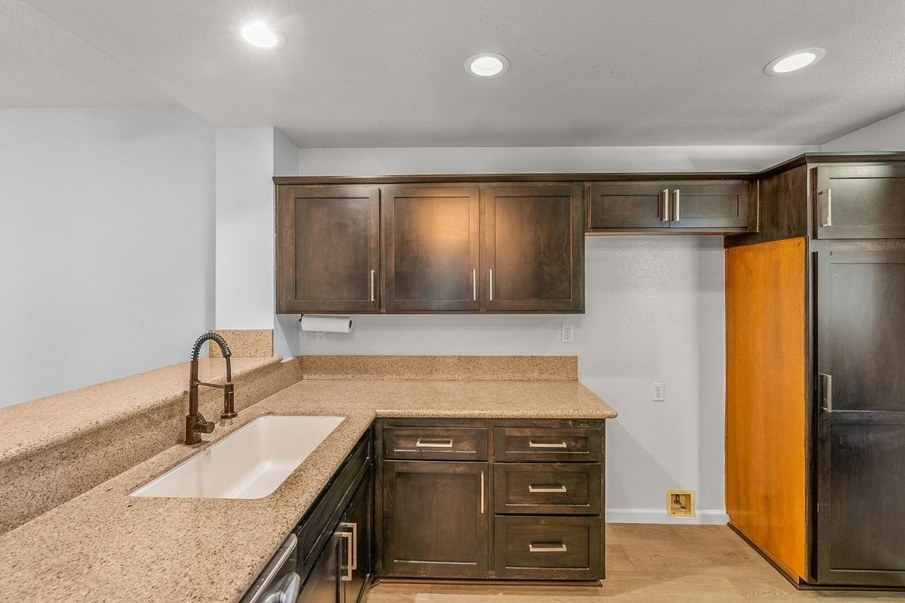 25841 Mcbean Pkwy #2 - Photo 3 of 13