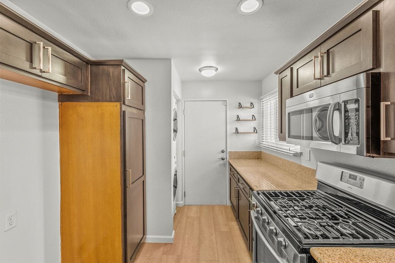 25841 Mcbean Pkwy #2 - Photo 4 of 13