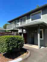 Broadway Triplex - Photo 1 of 1