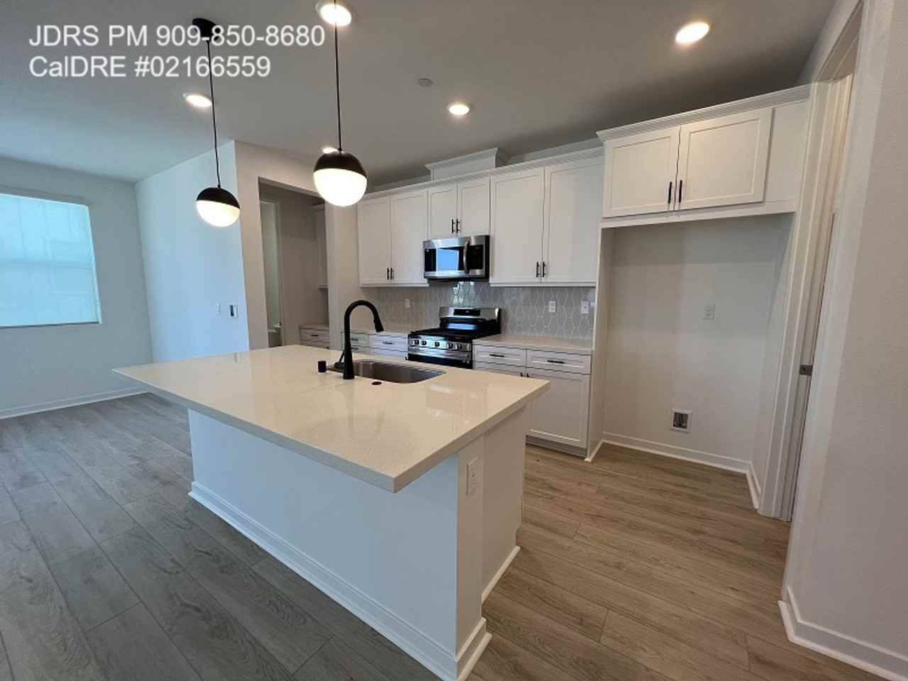 947 N Divino Privado #7 - Photo 2 of 23