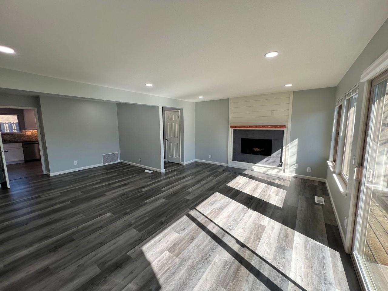 17 Columbine Ln - Photo 3 of 22