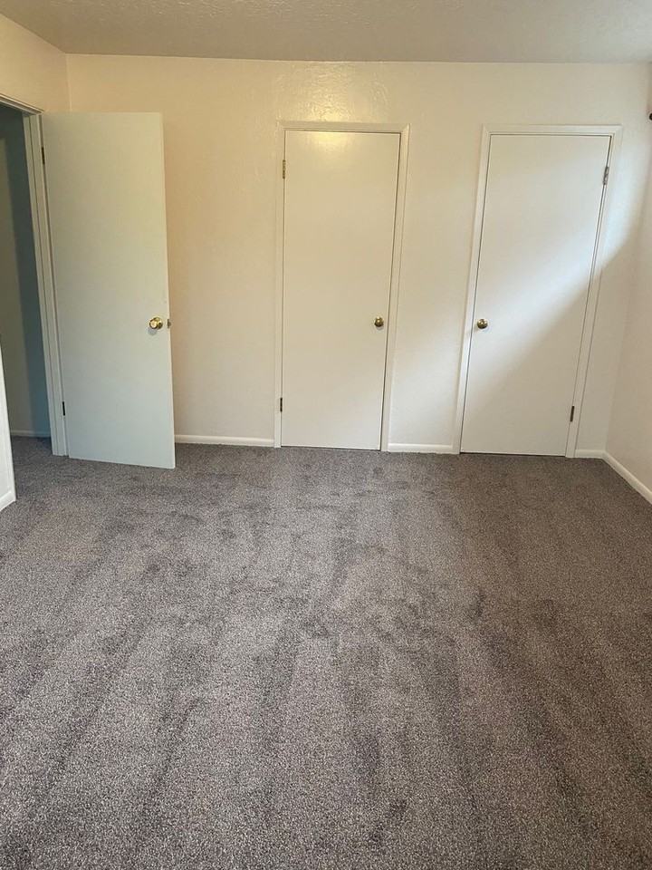3332 H St - Photo 6 of 7