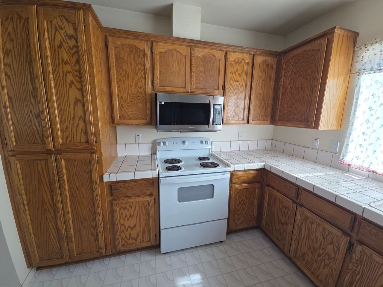 1316 Green Teal Way - Photo 2 of 26