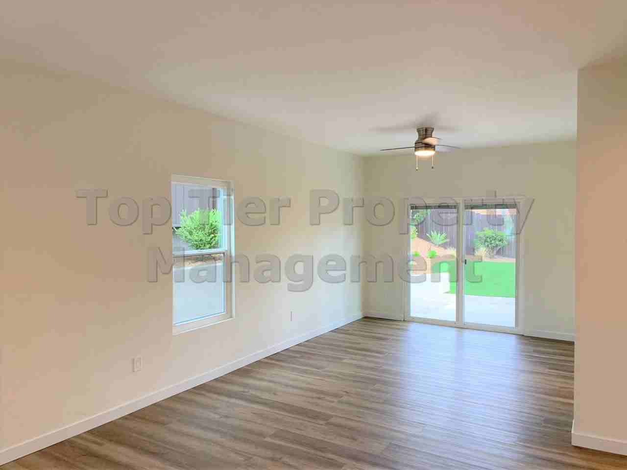 6724 Corintia St - Photo 6 of 27