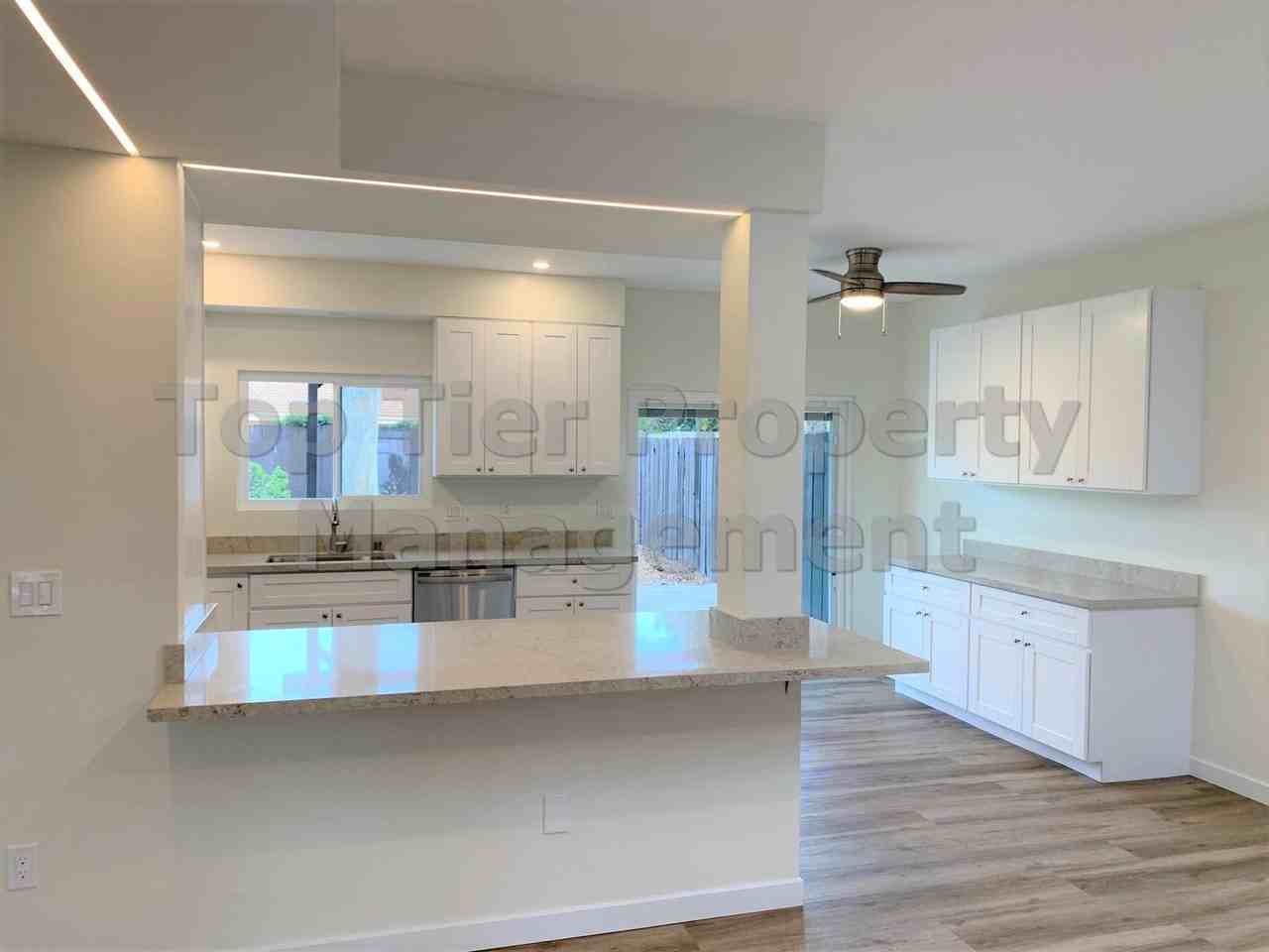 6724 Corintia St - Photo 7 of 27