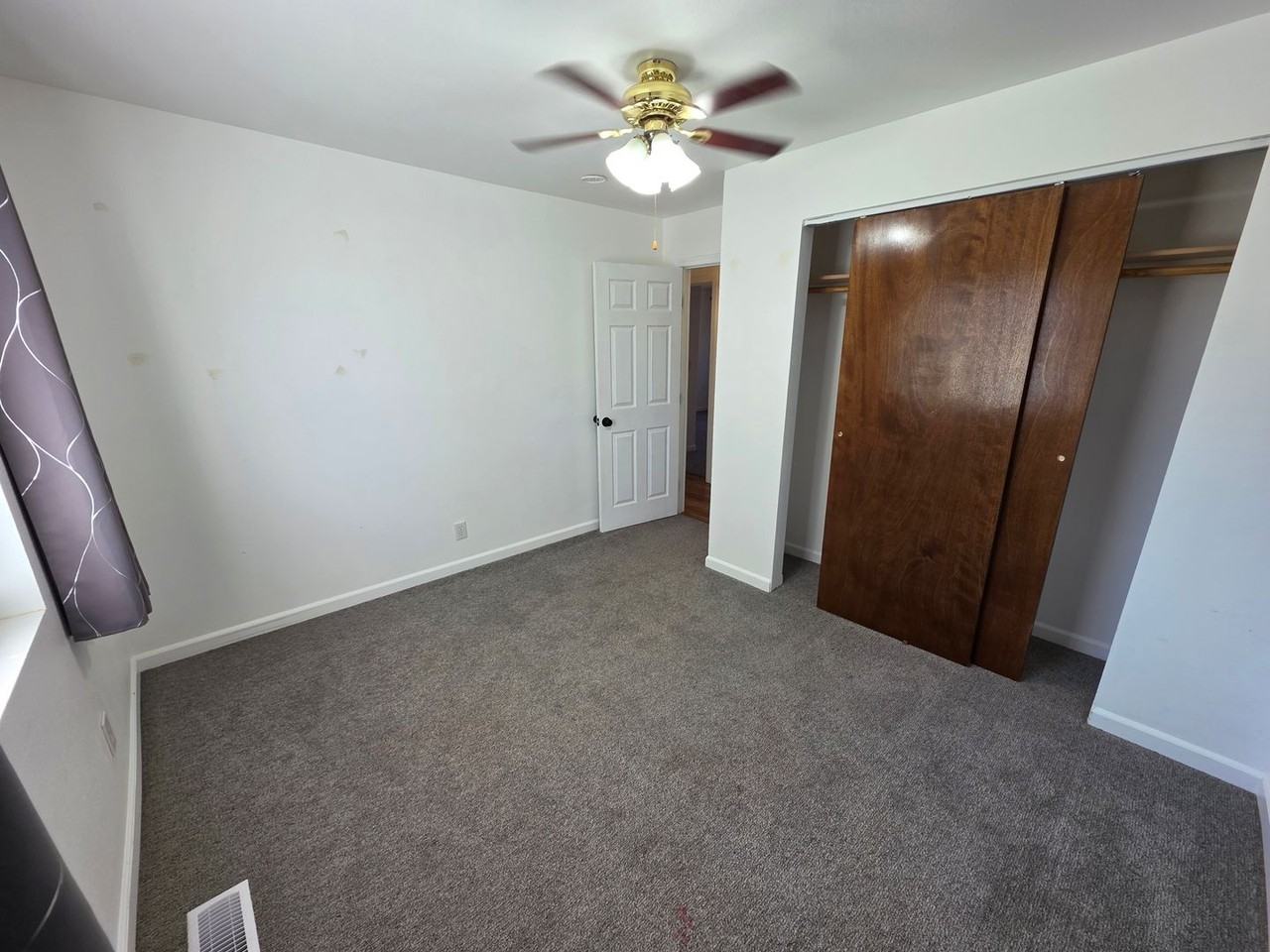2620 W Burroughs Rd - Photo 3 of 13