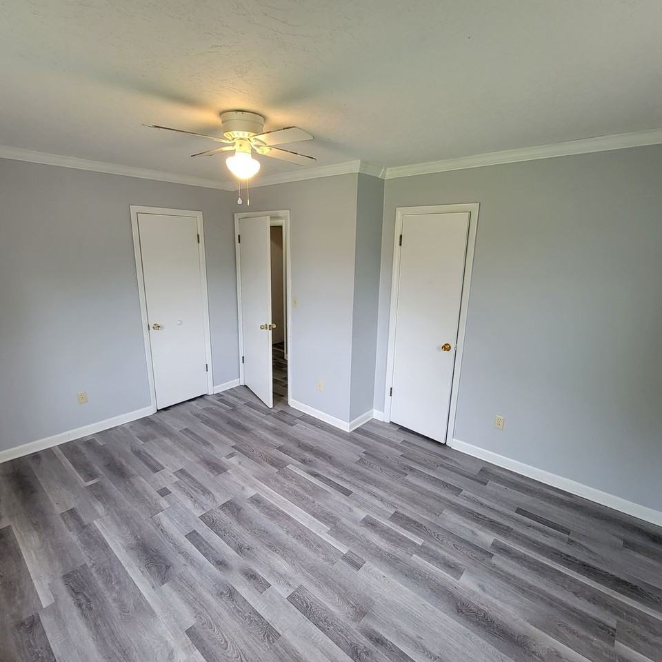 105 Knowles St - Photo 6 of 15