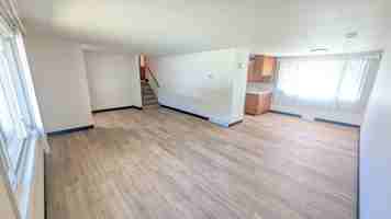 featured image of 3002 Albert Dr