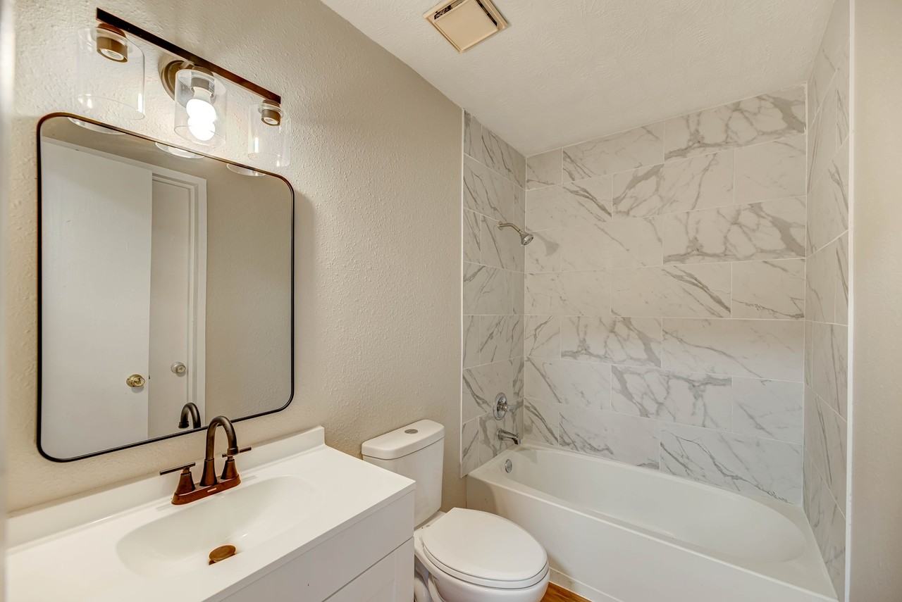 61 Hooker Ln #1 - Photo 5 of 10