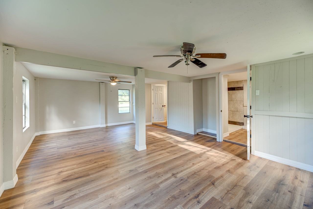61 Hooker Ln #1 - Photo 7 of 10