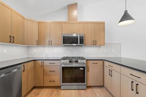 featured image of 2143 Birch Ave