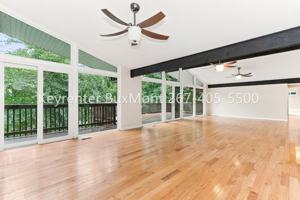 featured image of 422 Wingate Rd