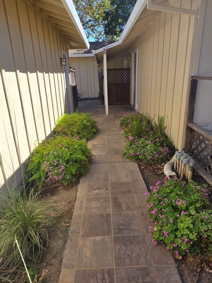 3012 Concord Pl - Photo 3 of 50