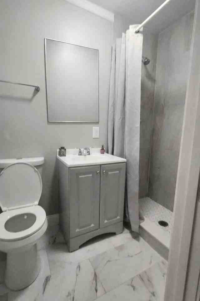 1025 Gaddis Ave - Photo 2 of 19