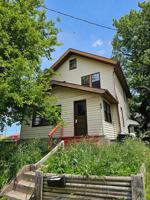 featured image of 753 Clay Dr