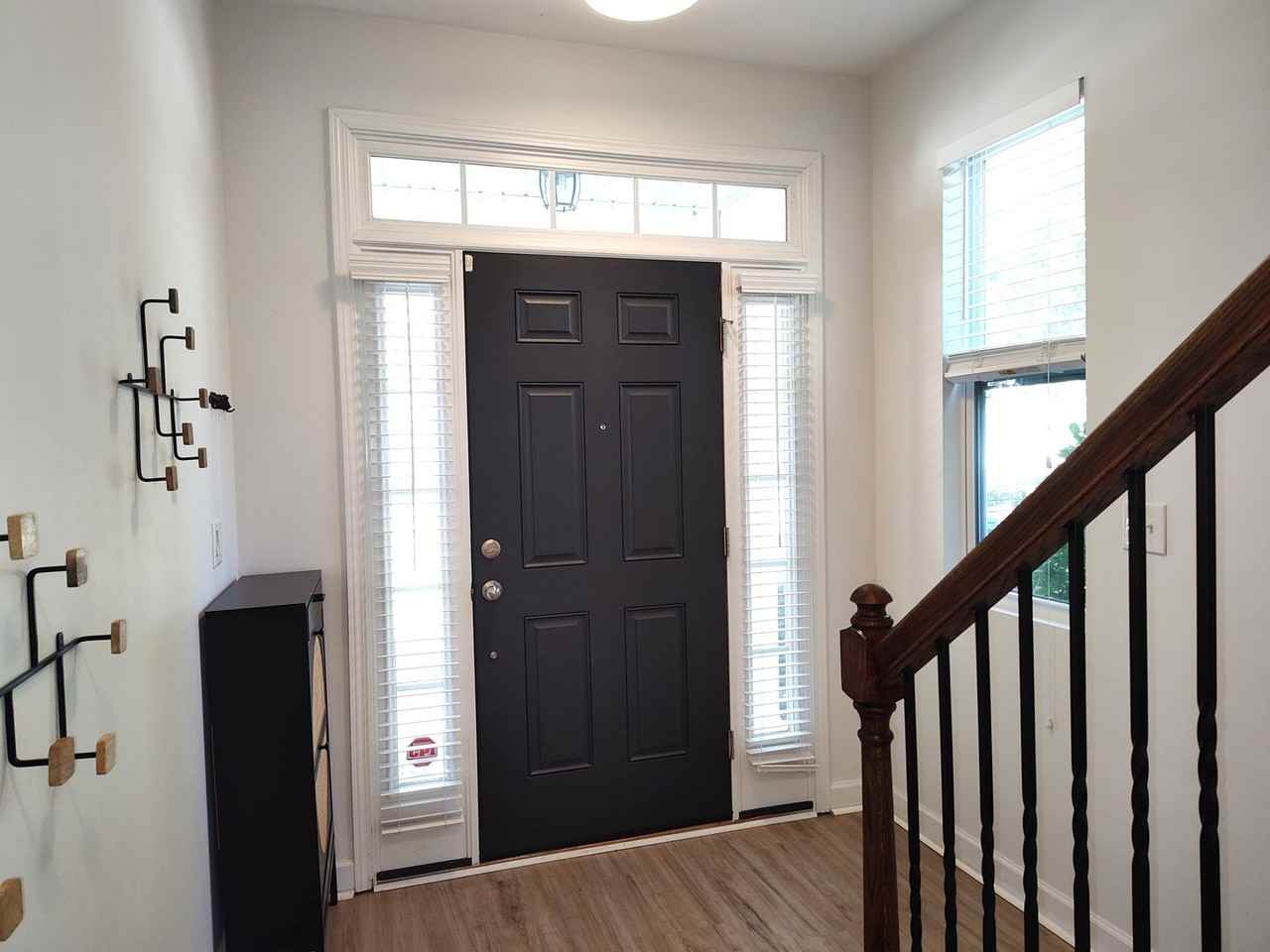605 Lumber Ln - Photo 3 of 31