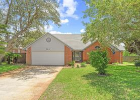 featured image of 144 Long Pointe Dr