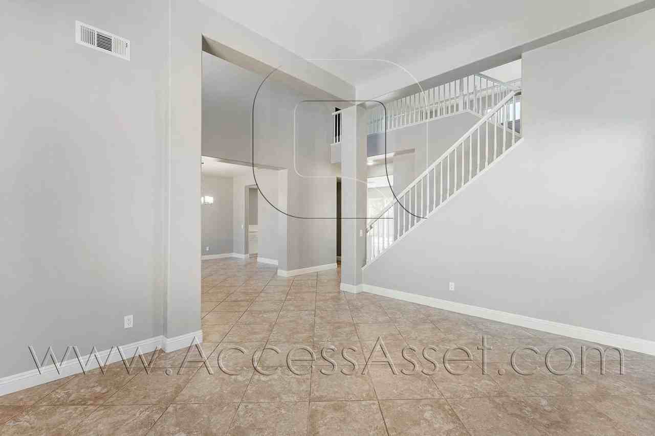 13555 Apricot Tree Ln - Photo 6 of 35