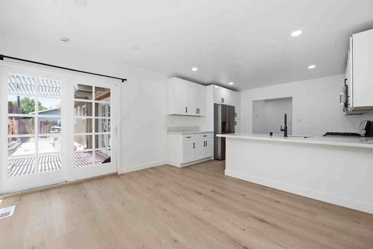 4840-4842 College Ave. - Photo 3 of 50