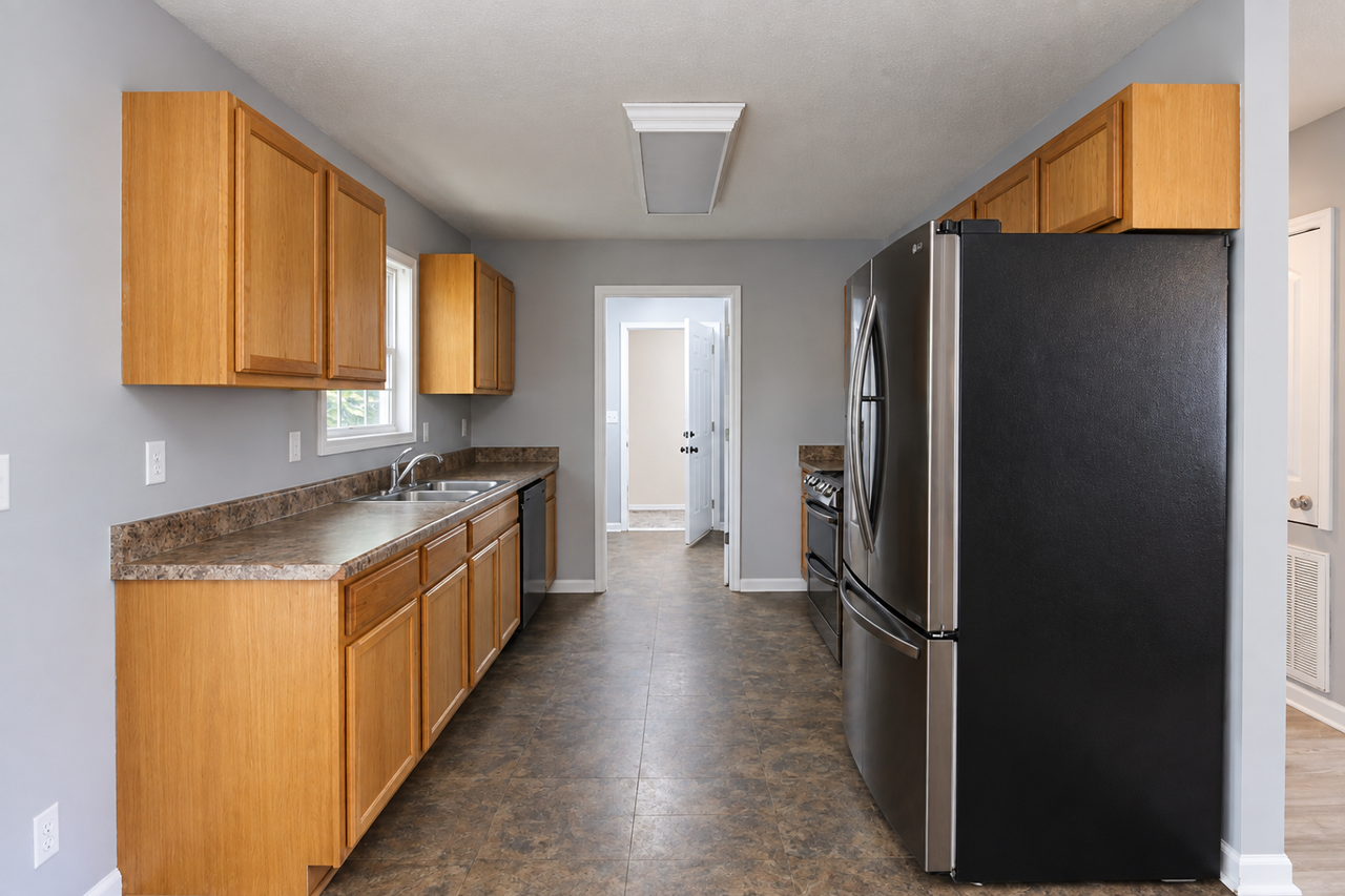 1202 Quail Hollow Cir - Photo 5 of 25
