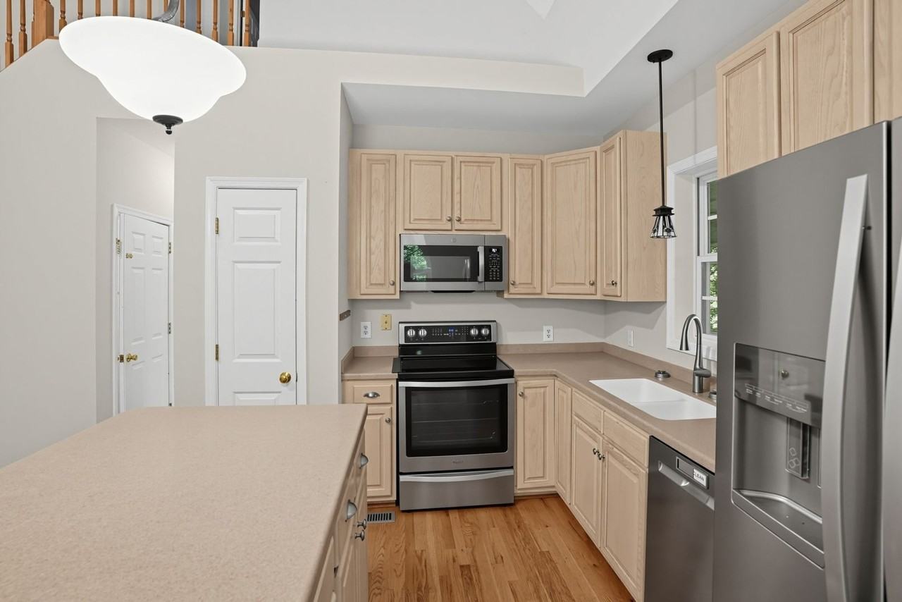 110 Birch Leaf Ln - Photo 4 of 24