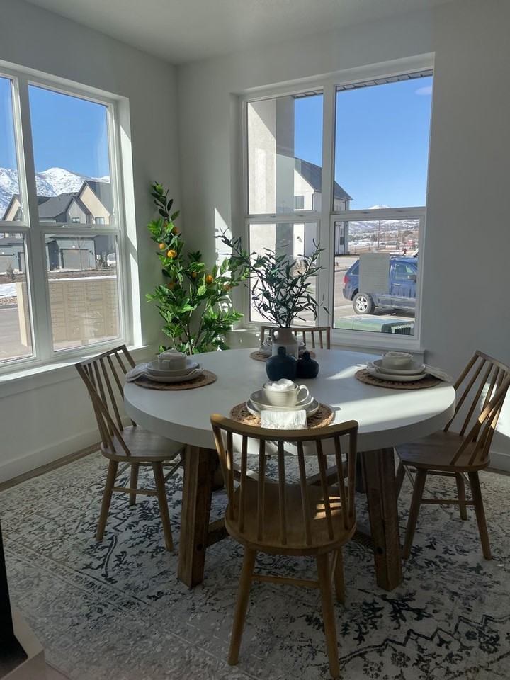 214 E 1760 N - Photo 5 of 20