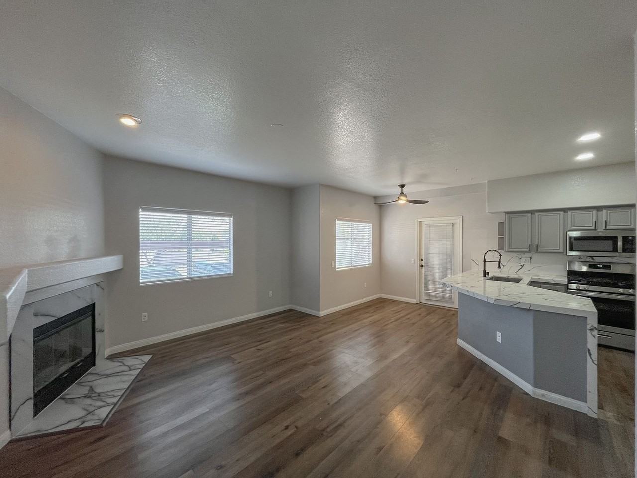 5225 W Reno Ave #126 - Photo 2 of 20