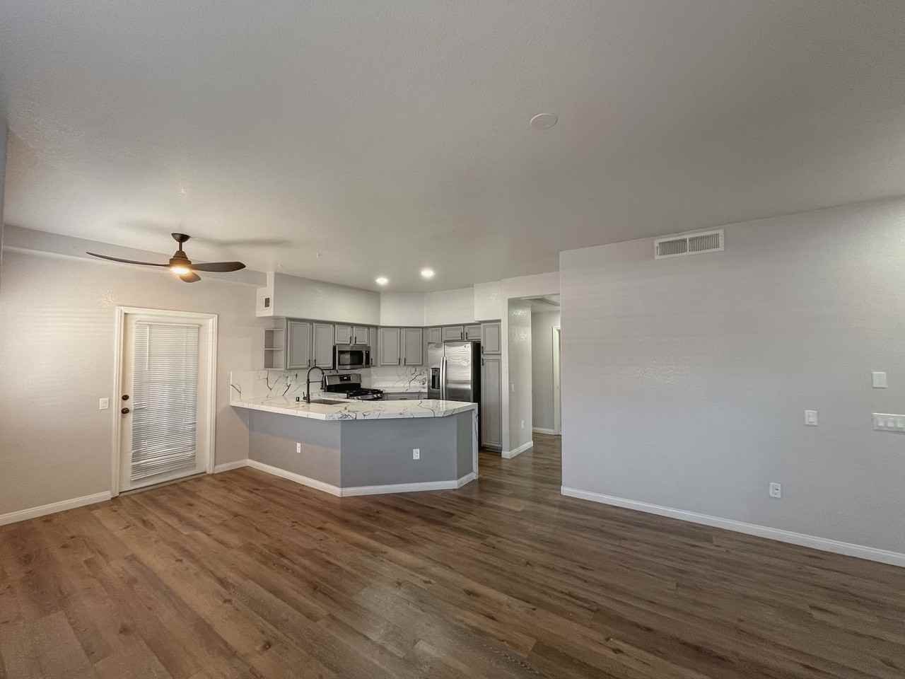 5225 W Reno Ave #126 - Photo 3 of 20
