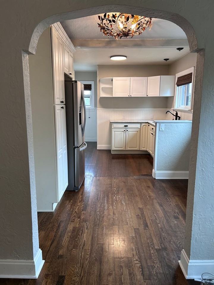 6618 Beacon Ave S - Photo 3 of 23