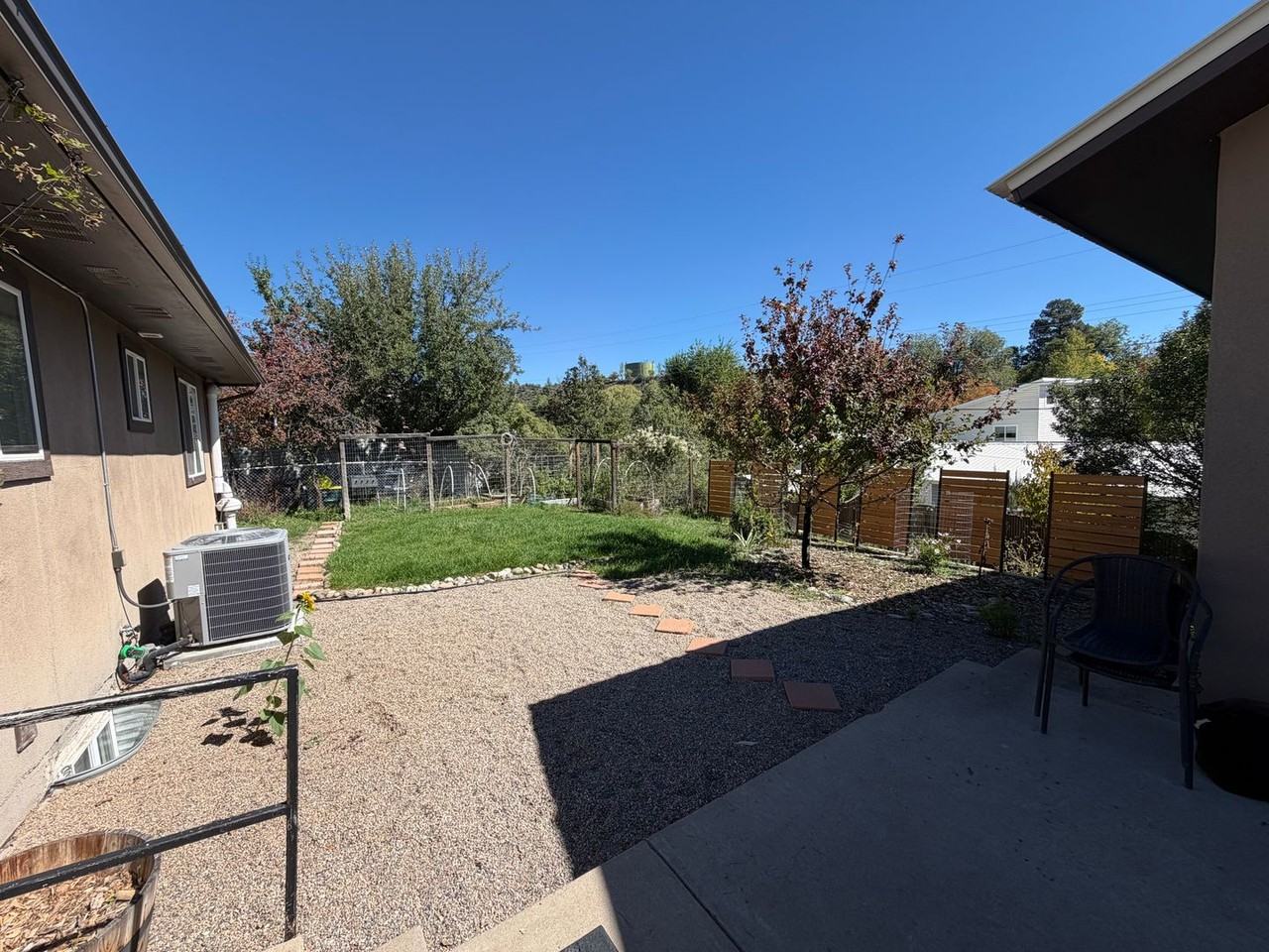 2612 Delwood Ave - Photo 4 of 24