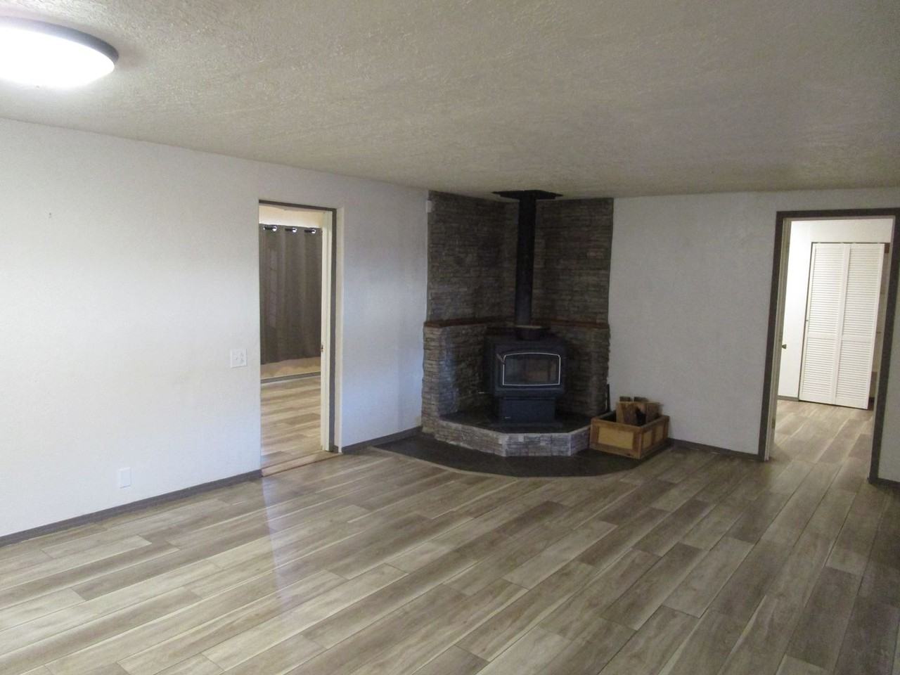 1940 Ne Dobbs Rd - Photo 6 of 22