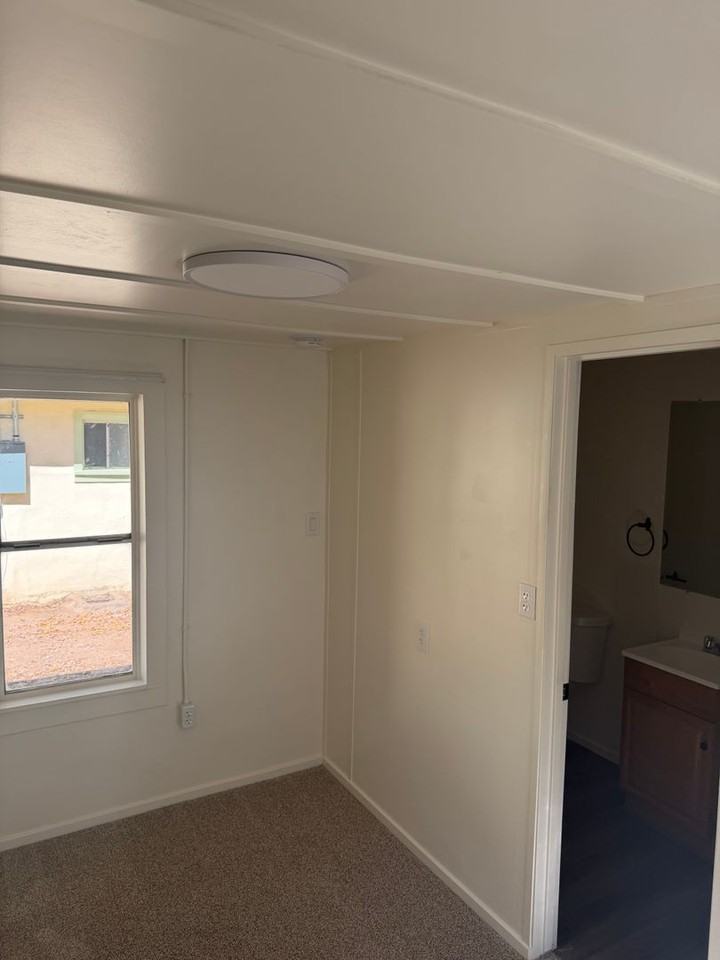 112 S O Leary St - Photo 6 of 12