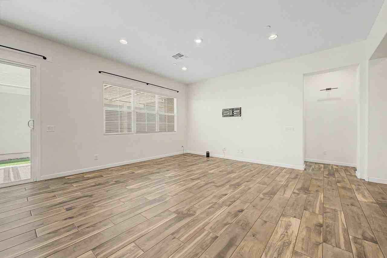 3861 E Rainbow Dr - Photo 3 of 31