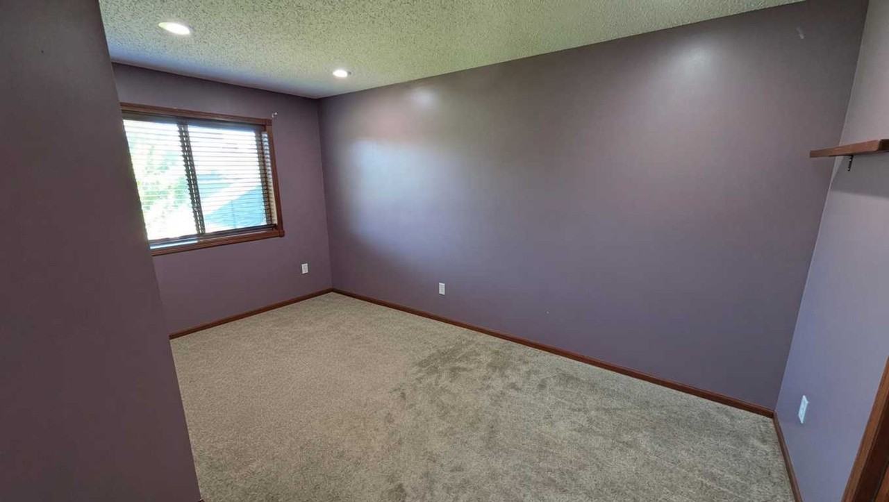 739 Lauren Ave - Photo 6 of 11