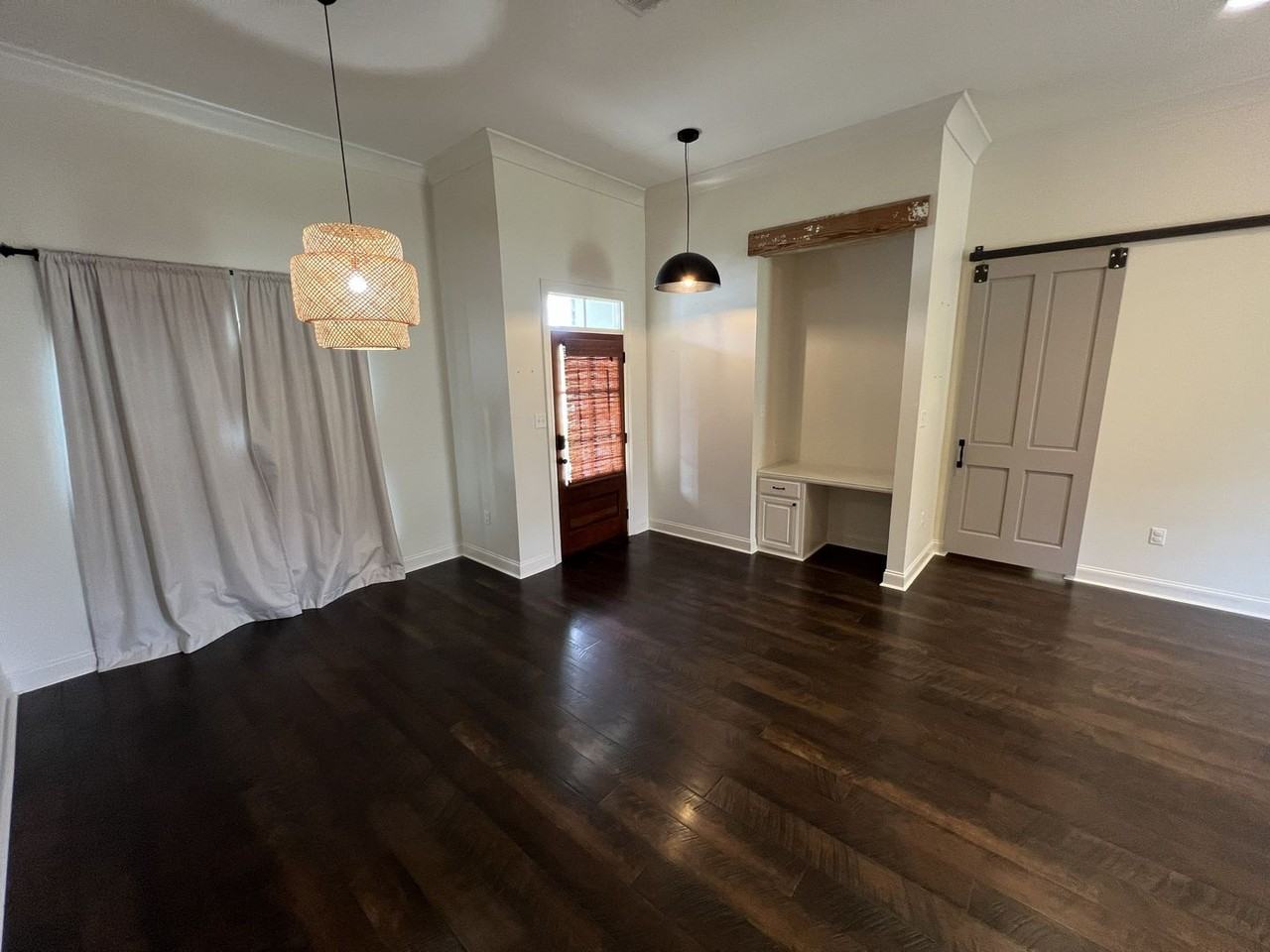 10753 Fenway Ln - Photo 5 of 44